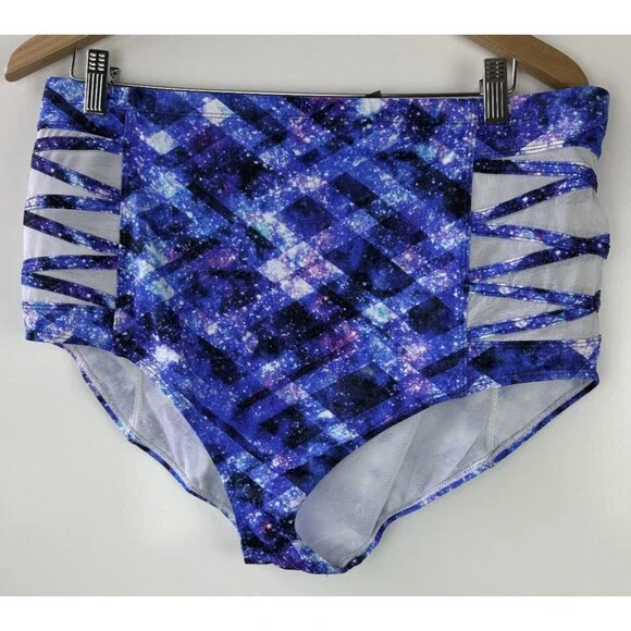 Torrid Bikini Set 2-Piece Geo Swimsuit Galaxy Space Print Women's Plus Size 1 1X - Picture 16 of 16